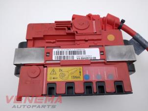 Stromverteiler van een BMW 1 serie (E81) 116i 2.0 16V 2011