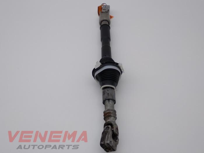 Steering column from a Mercedes-Benz C (W205) C-200 2.0 CGI 16V 2017