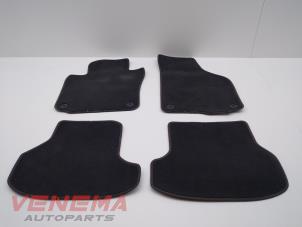 Used Set of mats Volkswagen Golf VI Cabrio (1K) 2.0 TDI 16V Price € 49,99 Margin scheme offered by Venema Autoparts