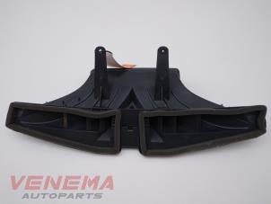 Used Air funnel Skoda Fabia III (NJ3) 1.0 12V Price € 14,99 Margin scheme offered by Venema Autoparts