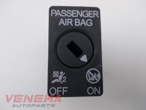 Used Airbag switch Skoda Fabia III (NJ3) 1.0 12V Price € 9,99 Margin scheme offered by Venema Autoparts