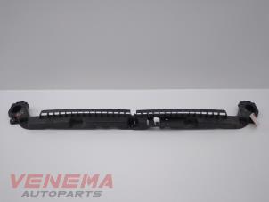 Used Rear bumper bracket central Skoda Fabia III (NJ3) 1.0 12V Price € 24,99 Margin scheme offered by Venema Autoparts