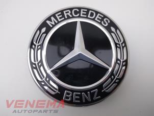 Używane Kolpak Mercedes E Estate (S213) E-200d 2.0 Turbo 16V Cena € 9,99 Procedura marży oferowane przez Venema Autoparts