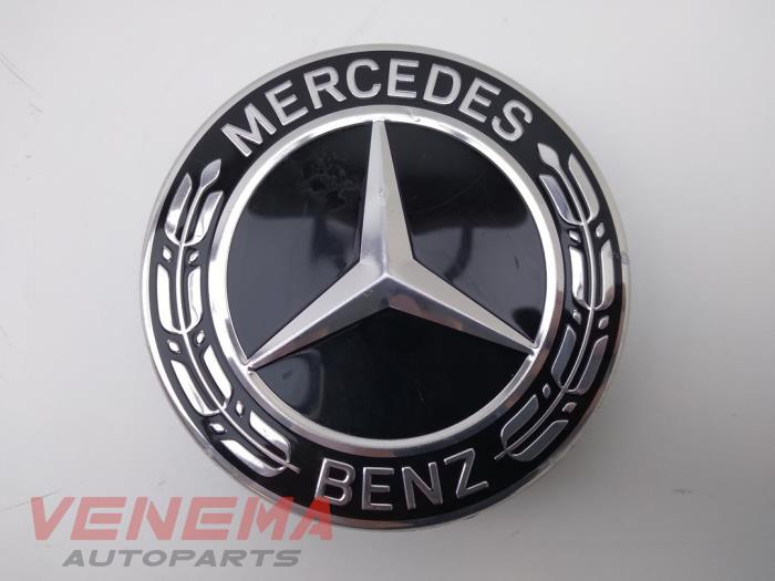 Enjoliveur d'un Mercedes-Benz E Estate (S213) E-200d 2.0 Turbo 16V 2019