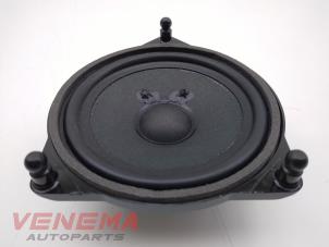 Used Speaker Mercedes E Estate (S213) E-200d 2.0 Turbo 16V Price € 29,99 Margin scheme offered by Venema Autoparts
