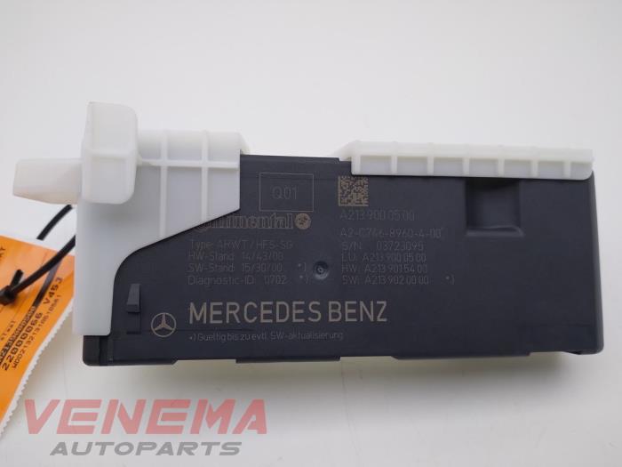 Módulo de motor de portón trasero de un Mercedes-Benz E Estate (S213) E-200d 2.0 Turbo 16V 2019