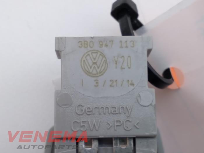 Innenbeleuchtung vorne van een Volkswagen Polo V (6R) 1.4 TDI 12V 90 2015