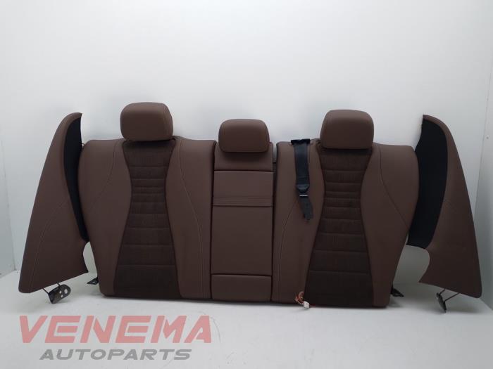 Używane Oparcie kanapy Mercedes E Estate (S213) E-200d 2.0 Turbo 16V Cena € 99,99 Procedura marży oferowane przez Venema Autoparts