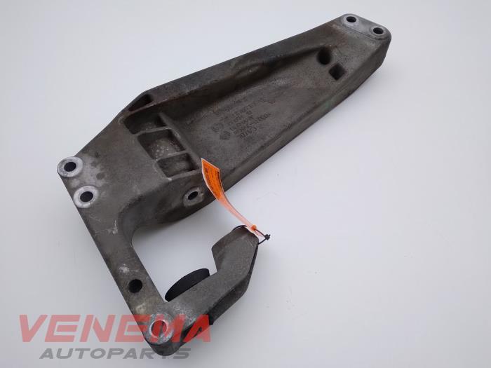 Gearbox mount from a BMW X3 (F25) xDrive35d 24V 2014