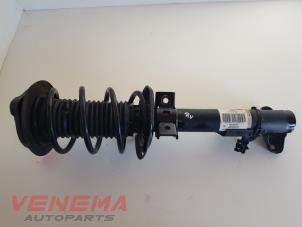 Used Front shock absorber, right Mercedes C Estate (S204) 2.2 C-200 CDI 16V BlueEFFICIENCY Price € 89,99 Margin scheme offered by Venema Autoparts