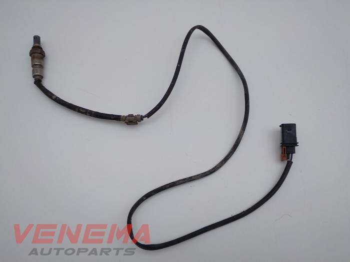 Lambda probe from a Volkswagen Polo V (6R) 1.4 TDI 12V 90 2015