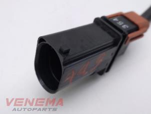 Lambda probe from a Volkswagen Polo V (6R) 1.4 TDI 12V 90 2015