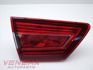 Used Taillight, left Renault Clio IV (5R) 0.9 Energy TCE 90 12V Price € 19,99 Margin scheme offered by Venema Autoparts