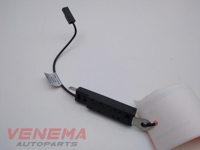 Antenna Amplifier from a Ford B-Max (JK8) 1.0 EcoBoost 12V 100 2014