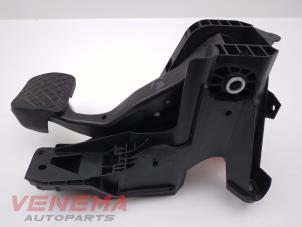 Used Brake pedal Volkswagen Touran (5T1) 2.0 TDI 110 Price € 49,99 Margin scheme offered by Venema Autoparts