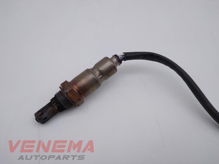 Lambda probe from a Volkswagen Touran (5T1) 2.0 TDI 110 2018