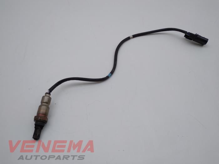 Lambda probe from a Volkswagen Touran (5T1) 2.0 TDI 110 2018