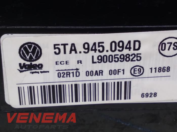 Rücklicht rechts van een Volkswagen Touran (5T1) 2.0 TDI 110 2018
