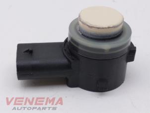 Used PDC Sensor Volkswagen Touran (5T1) 2.0 TDI 110 Price € 14,99 Margin scheme offered by Venema Autoparts