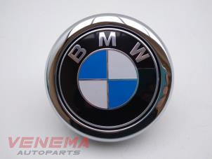Używane Uchwyt tylnej klapy BMW 1 serie (F20) 120d TwinPower Turbo 2.0 16V Cena € 29,99 Procedura marży oferowane przez Venema Autoparts
