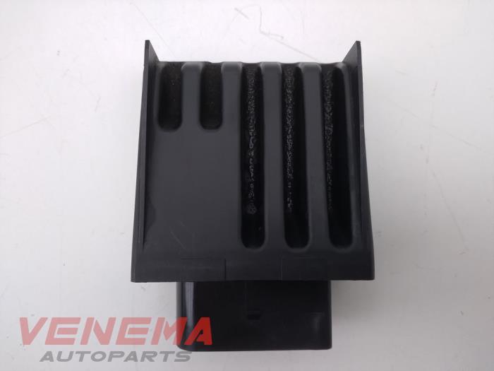 Usagé Module pompe carburant Volkswagen Touran (5T1) 2.0 TDI 110 Prix € 49,99 Règlement à la marge proposé par Venema Autoparts