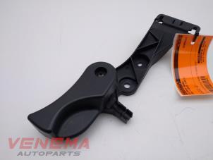 Used Hood lever BMW 1 serie (F20) 120d TwinPower Turbo 2.0 16V Price € 14,99 Margin scheme offered by Venema Autoparts