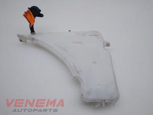 Used Front windscreen washer reservoir BMW 1 serie (F20) 120d TwinPower Turbo 2.0 16V Price € 29,99 Margin scheme offered by Venema Autoparts