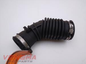 Used Air intake hose Renault Clio IV (5R) 1.5 Energy dCi 90 FAP Price € 19,99 Margin scheme offered by Venema Autoparts