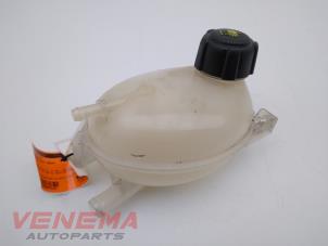 Used Expansion vessel Renault Clio IV (5R) 1.5 Energy dCi 90 FAP Price € 9,99 Margin scheme offered by Venema Autoparts