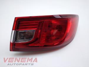 Używane Tylne swiatlo pozycyjne prawe Renault Clio IV (5R) 1.5 Energy dCi 90 FAP Cena € 29,99 Procedura marży oferowane przez Venema Autoparts