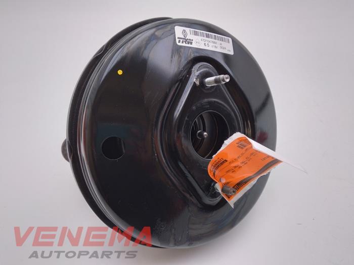 Brake servo from a Renault Clio IV (5R) 1.5 Energy dCi 90 FAP 2014