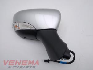 Used Wing mirror, right Renault Clio IV (5R) 1.5 Energy dCi 90 FAP Price € 49,99 Margin scheme offered by Venema Autoparts