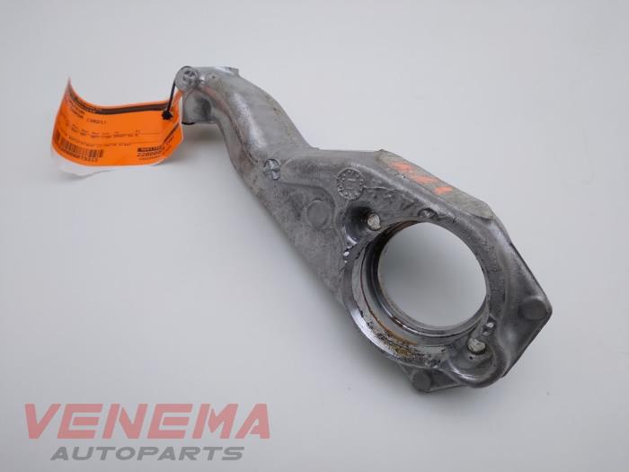 Engine mount from a Opel Corsa F (UB/UH/UP) 1.2 12V 100 2021