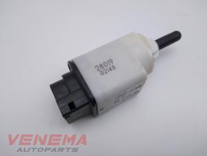 Used Brake light switch Opel Corsa F (UB/UH/UP) 1.2 12V 100 Price € 14,99 Margin scheme offered by Venema Autoparts