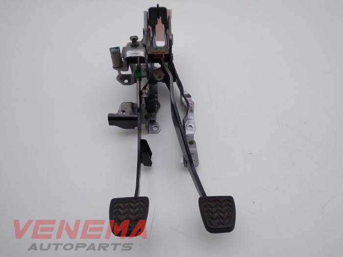 Gebrauchte Pedale Set Peugeot 108 1.2 VTi 12V Preis € 49,99 Margenregelung angeboten von Venema Autoparts