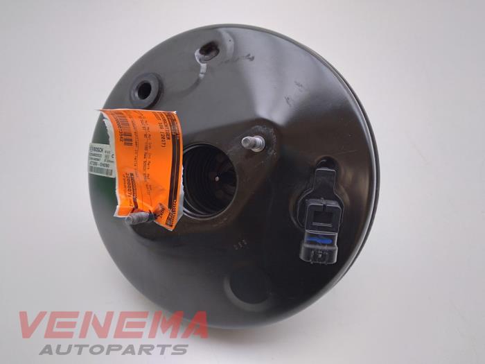 Begagnade Bromsservo Peugeot 108 1.2 VTi 12V Pris € 14,99 Marginaltabell erbjuds av Venema Autoparts