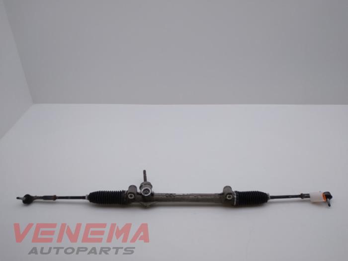 Begagnade Styrbox Opel Adam 1.2 16V Pris € 89,99 Marginaltabell erbjuds av Venema Autoparts