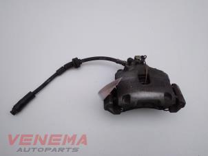 Used Front brake calliper, right Fiat 500 (312) 0.9 TwinAir 80 Price € 24,99 Margin scheme offered by Venema Autoparts