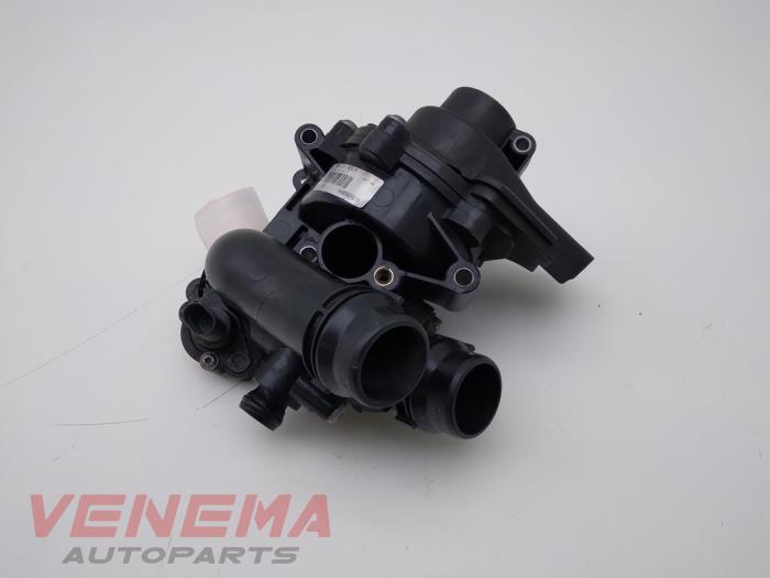 Thermostat housing Volkswagen Golf VI 2.0 GTI 16V 041108 CCZ