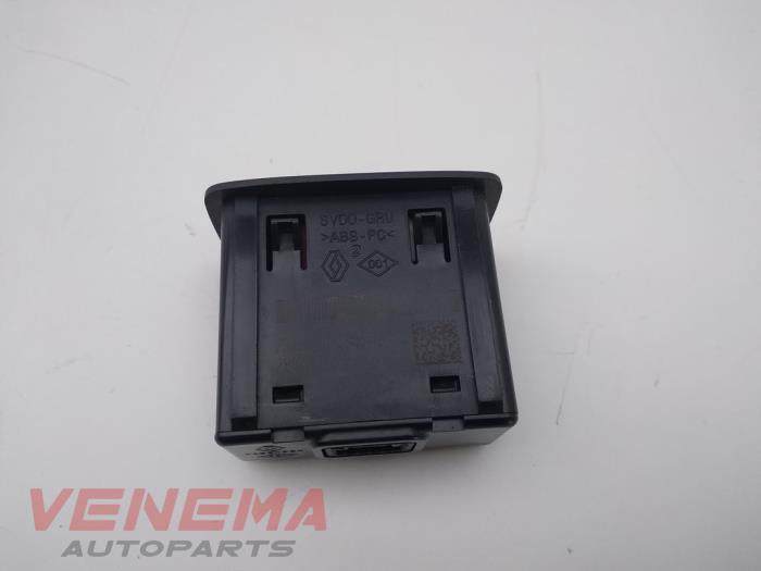 AUX / USB connection from a Renault Trafic New (FL) 2.0 dCi 16V 90 2012