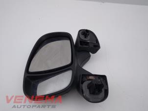 Used Wing mirror, left Renault Trafic New (FL) 2.0 dCi 16V 90 Price € 34,99 Margin scheme offered by Venema Autoparts
