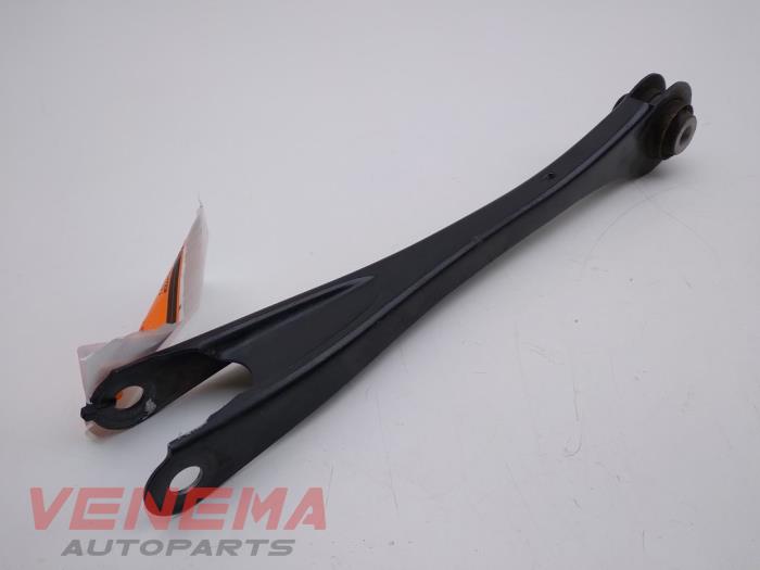 Rear wishbone, right from a BMW 3 serie (F30) 320d xDrive 2.0 16V 2017