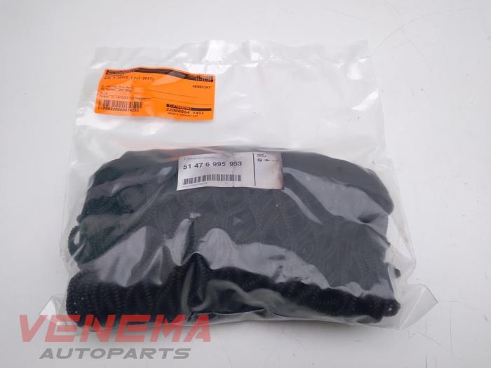 Luggage net from a BMW 3 serie (F30) 320d xDrive 2.0 16V 2017