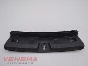 Used Luggage compartment trim BMW 3 serie (F30) 320d xDrive 2.0 16V Price € 19,99 Margin scheme offered by Venema Autoparts
