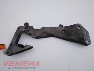 Used Gearbox mount BMW 3 serie (F30) 320d xDrive 2.0 16V Price € 29,99 Margin scheme offered by Venema Autoparts