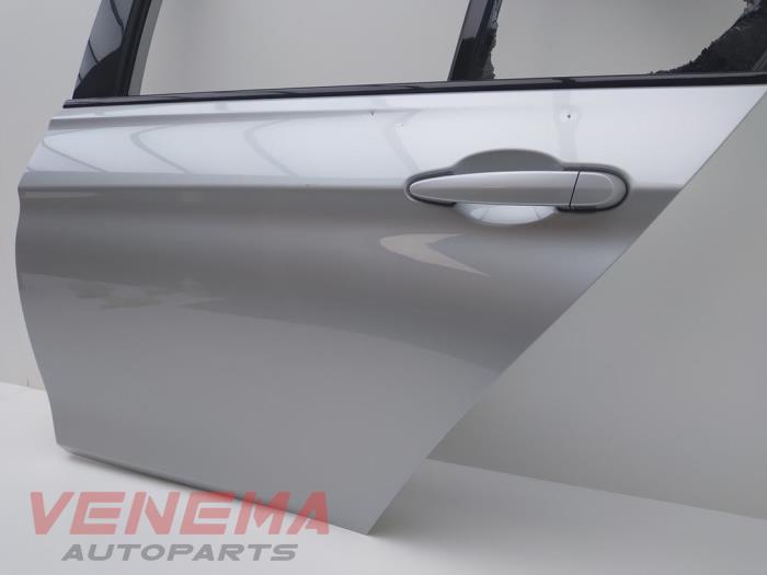 Rear door 4-door, left from a BMW 3 serie (F30) 320d xDrive 2.0 16V 2017