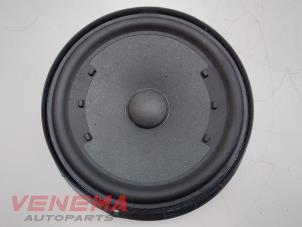 Used Speaker Volkswagen Golf VII (AUA) 2.0 GTD 16V Price € 14,99 Margin scheme offered by Venema Autoparts