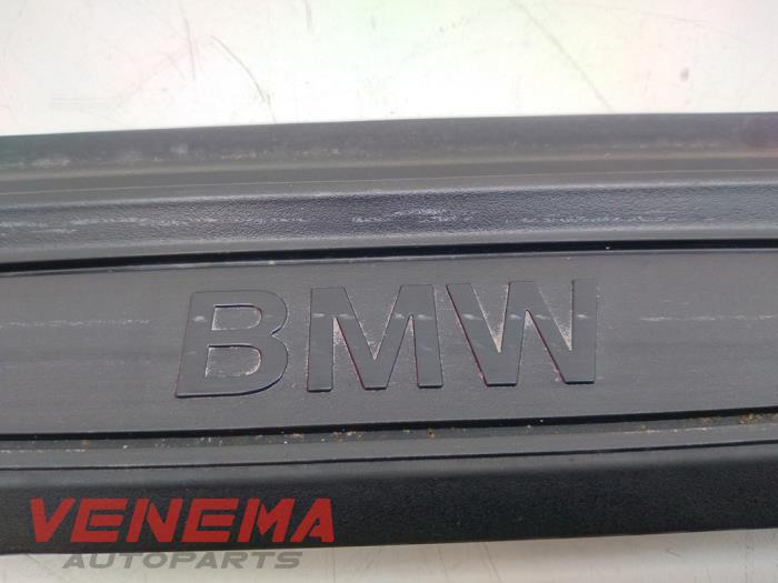 Decorative strip from a BMW 4 serie Gran Coupe (F36) 420i 2.0 Turbo 16V 2016