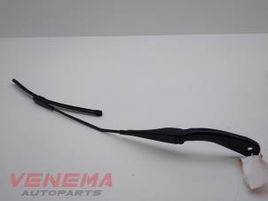 Used Front wiper arm BMW 4 serie Gran Coupe (F36) 420i 2.0 Turbo 16V Price € 14,99 Margin scheme offered by Venema Autoparts