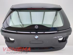 Używane Tylna klapa BMW 3 serie Touring (F31) 320i 2.0 16V Cena € 349,99 Procedura marży oferowane przez Venema Autoparts